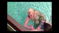 За сексуальной Тиа шпионили во время съемок профессионального порно, экстремально горячая сцена у бассейна